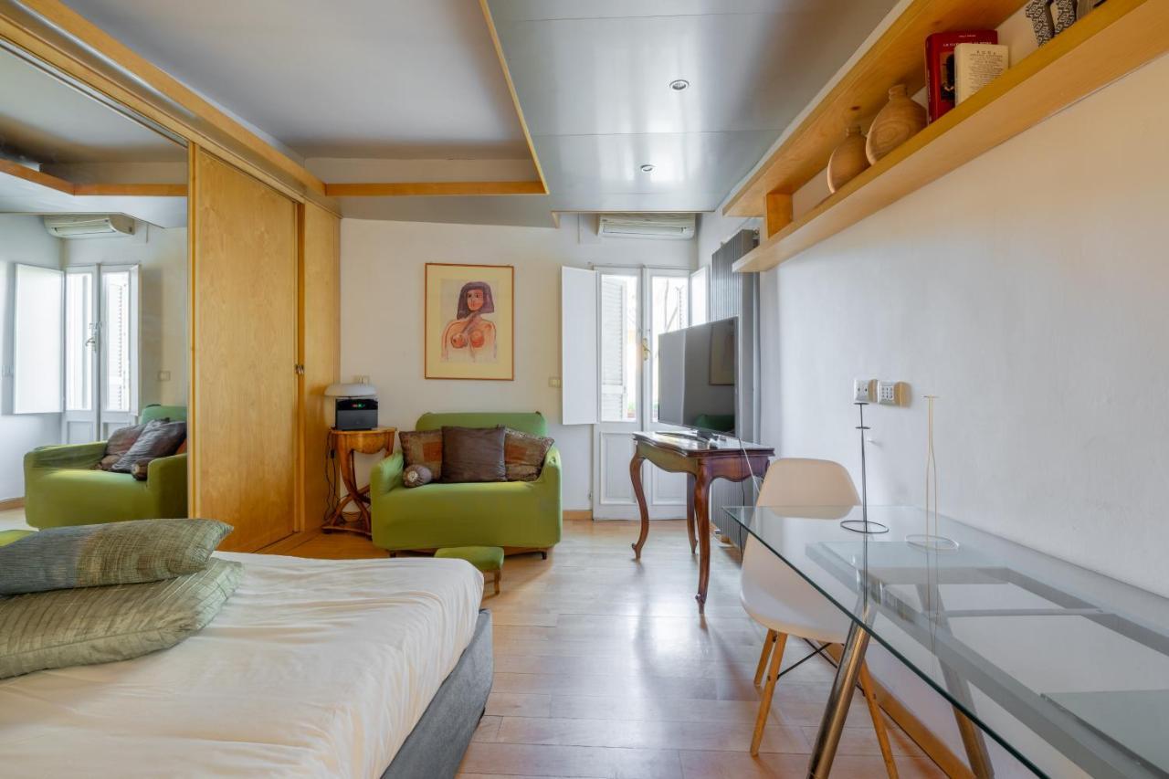 Romantic Studio In Trastevere Exteriör bild