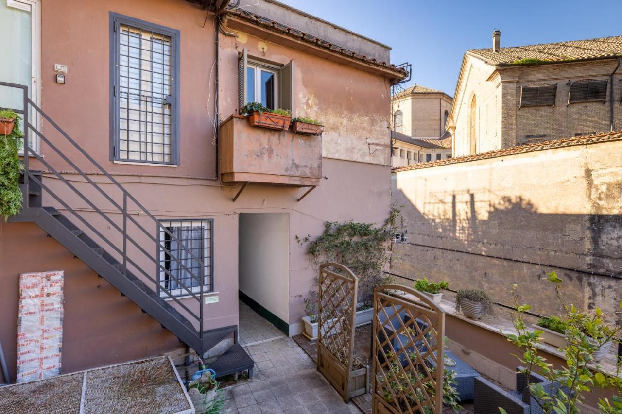 Romantic Studio In Trastevere Exteriör bild